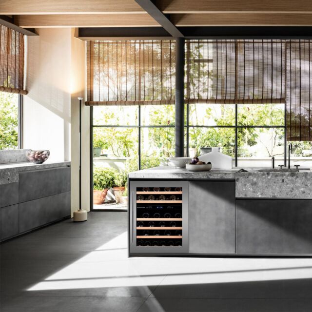 Dunavox DAUF-46.145DB Flow-46D-Stainless Wine System