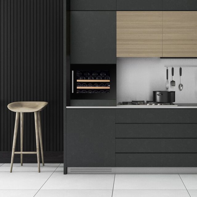 Dunavox DAVS-18.46B Soul-18-Black Wine System