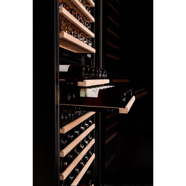 Dunavox DX-166.428DBK Grande-166-Black Wine System