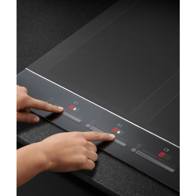 Fisher & Paykel 60cm Induction Hob in Black Glass