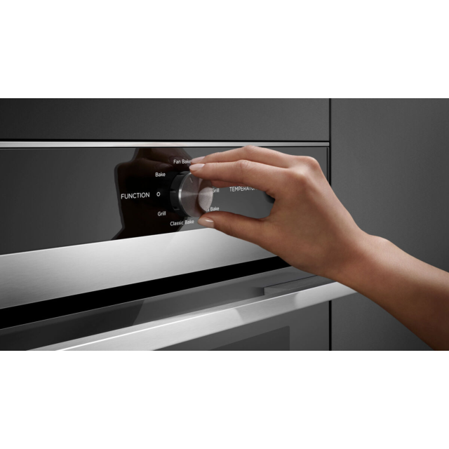 Fisher & Paykel Built-In Electric Oven in Black/Steel