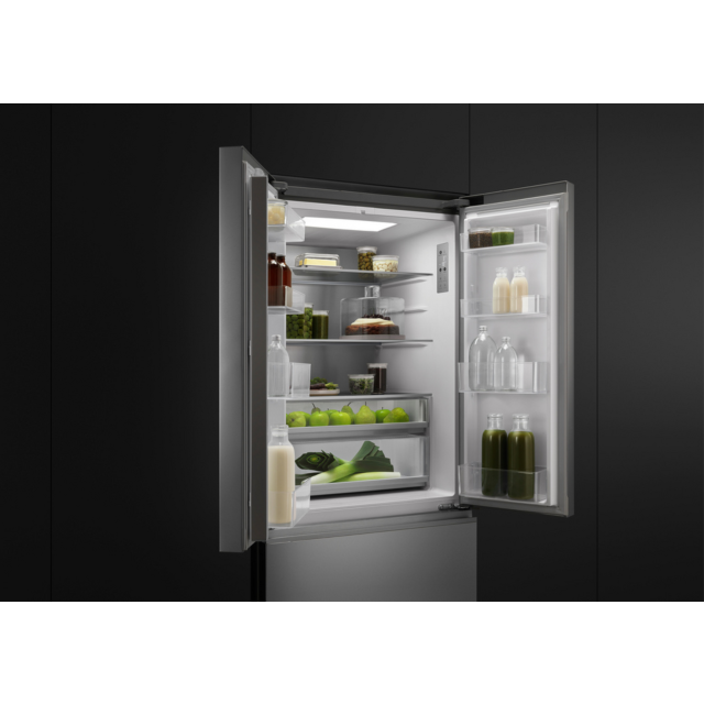 Fisher & Paykel RF505ANUX1 Stainless Steel Fridge Freezer