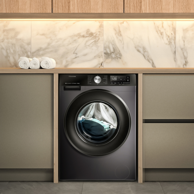 Hisense WF3S1043BB3 10.5kg 1400 Spin Steam Wash Black