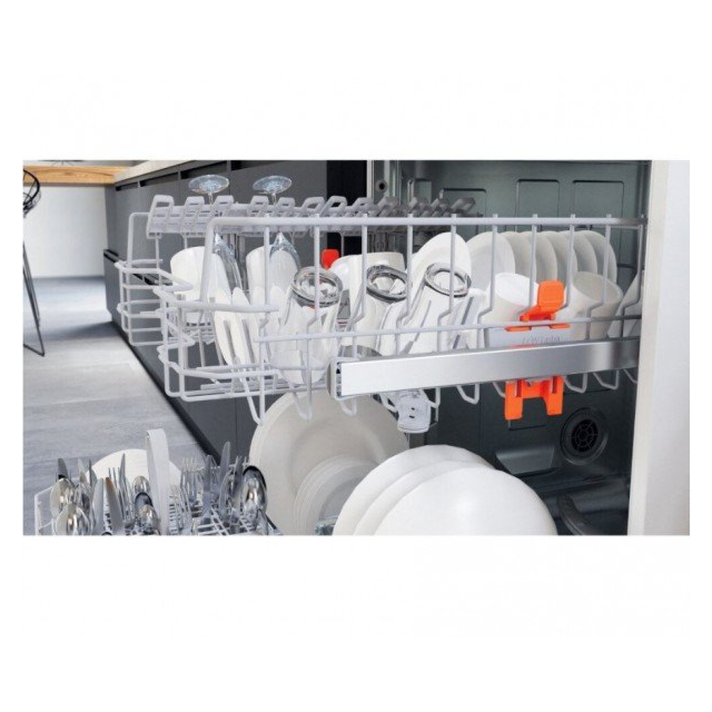 Hotpoint H2FHL626UK Full Size Dishwasher