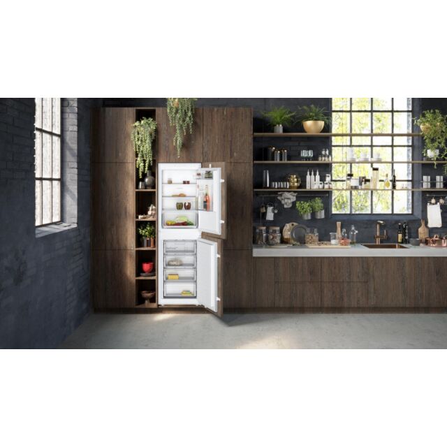KI7851SE0G, Built-in fridge-freezer with freezer at bottom