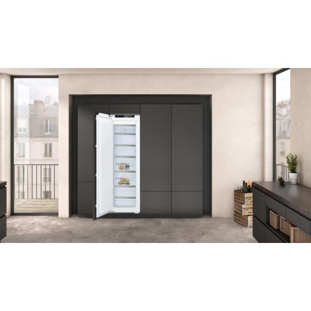 GI7812EE0G, Built-in freezer