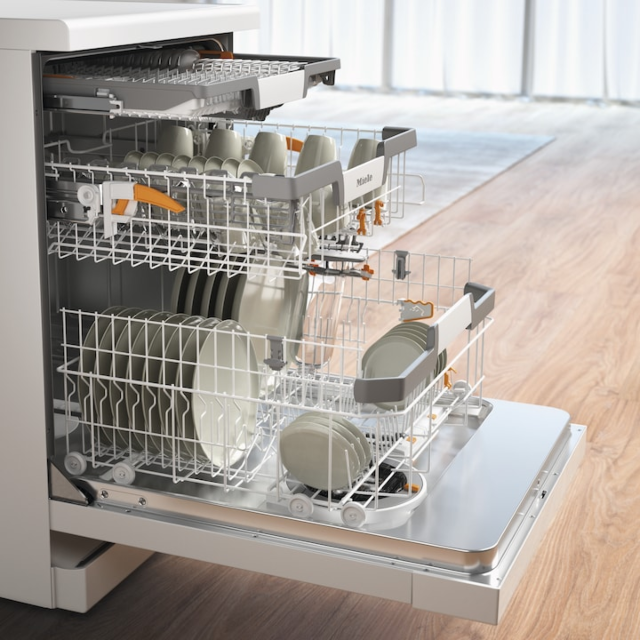 Miele G7040SCWH Wh, AutoDos with PowerDisk, WiFi, A Energy Rating, 6l water, 43dB, QuickPowerWash, A