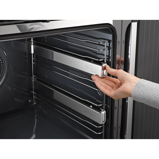 Miele H7364BP Clean Steel, 15Functions,DirectSensor,76litrecapacity,Rapidheat-up,TasteControl,FoodPr