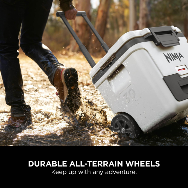 Ninja FB230UKWH Ninja FrostVault 30QT/28L Wheeled Cooler with Dry Zone - Cloud White | Ninja | Brands | Euronics Site