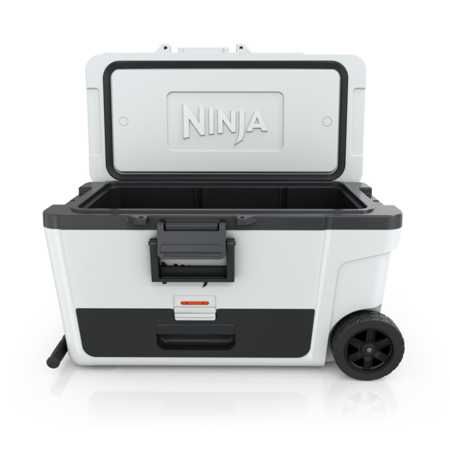 Ninja FB265EUUKWH Ninja FrostVault 65QT/61L Wheeled Cooler with Dry Zone - Cloud White | Ninja | Brands | Euronics Site