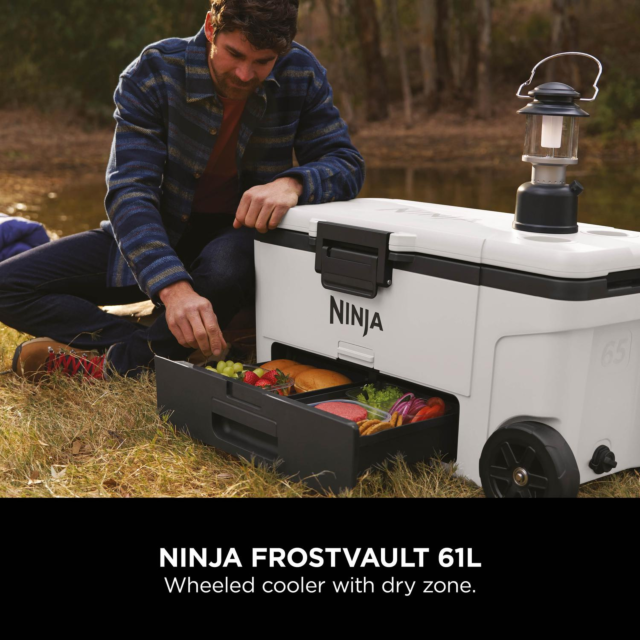 Ninja FB265EUUKWH Ninja FrostVault 65QT/61L Wheeled Cooler with Dry Zone - Cloud White | Ninja | Brands | Euronics Site