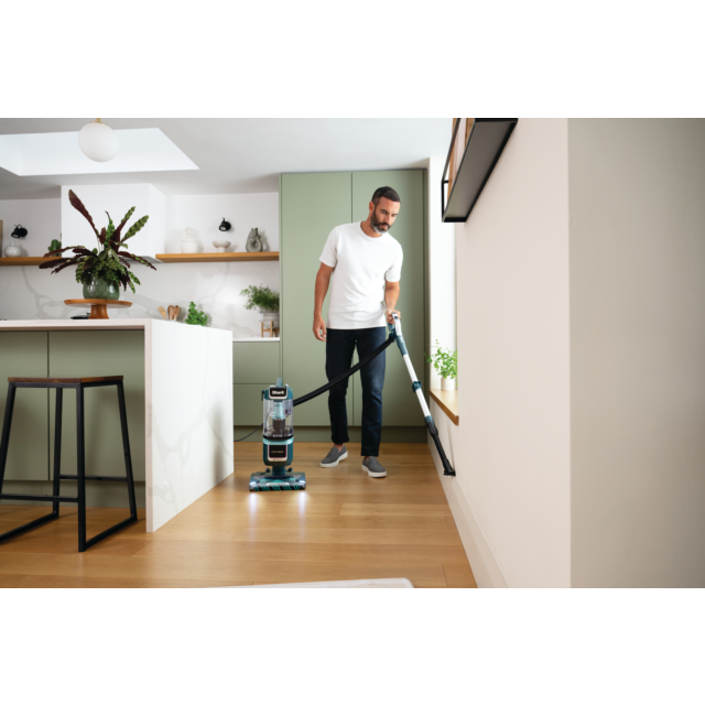Shark LA791UKT Vacuum with Advanced Cleaning Features
